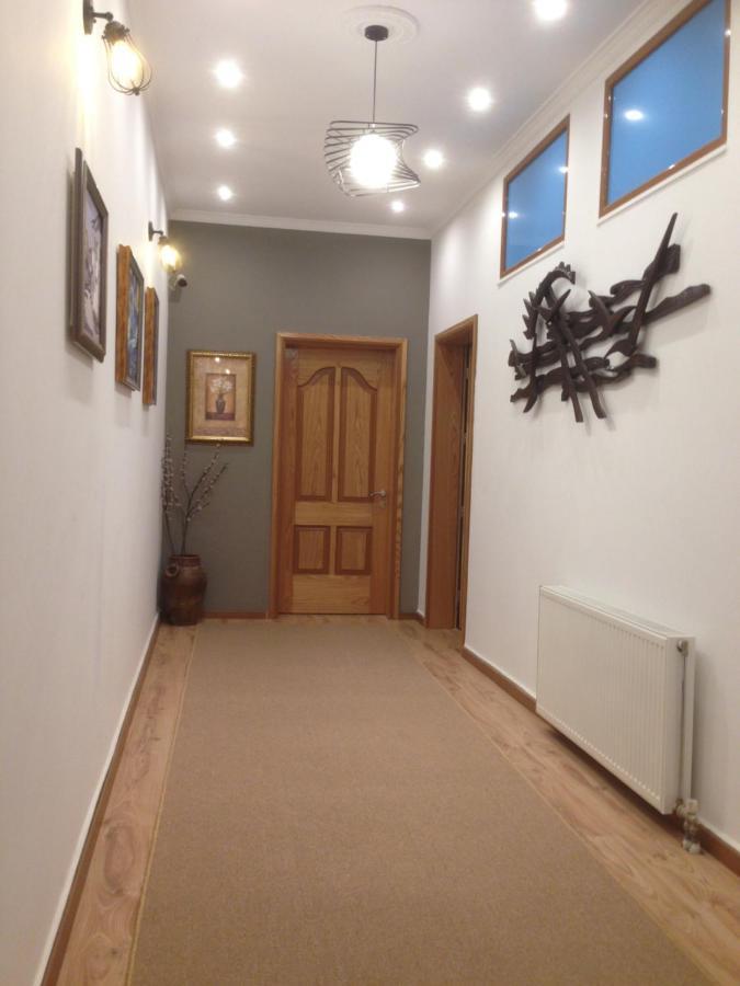 Hotel Bujtina Bicolli 科尔察 外观 照片